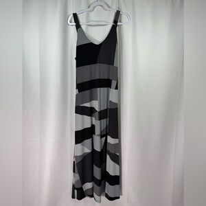G.I.L.I. Sleevelss Colorblock Maxi Dress Gray & Black M